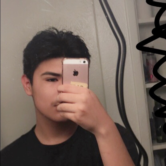 Meet your Posher, Adan - Picture 1 of 1